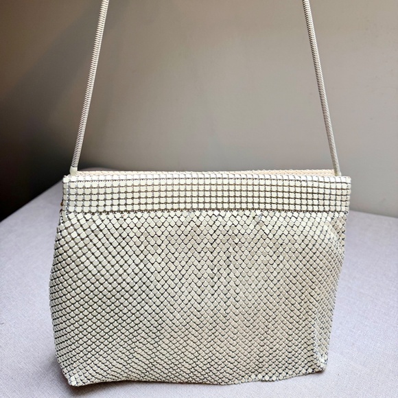 Vintage 1970s Whiting And Davis International Ivory Mesh Shoulder Bag - Picture 13 of 13